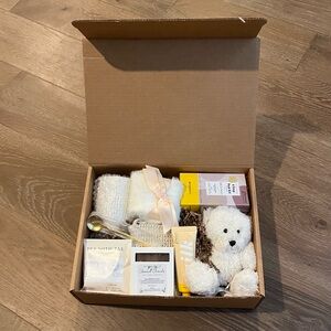 New Mom Pampering Spa Gift Box